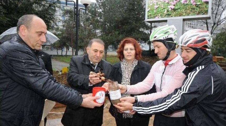 Sarıkamış Şehitliğine Trabzon&rsquo;dan Toprak