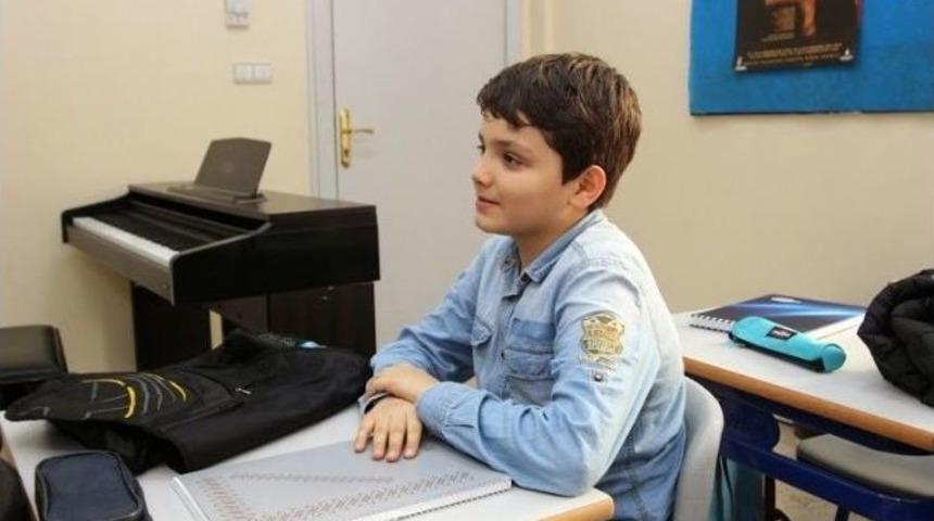 Enderun &Ouml;ğrencisinin B&uuml;y&uuml;k Başarısı