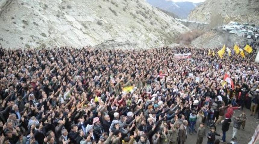 Demirtaş: Adliyede Uludere Dosyasını Kapattınız, Vicdanlardaki Dosyayı Nasıl Kapatacaksınız