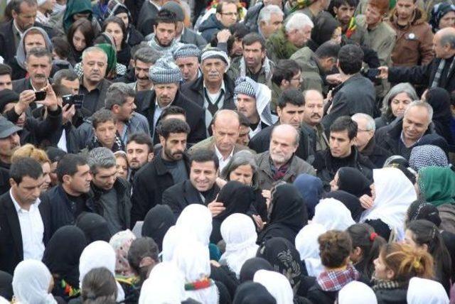 Demirtaş: Adliyede Uludere Dosyasını Kapattınız, Vicdanlardaki Dosyayı Nasıl Kapatacaksınız