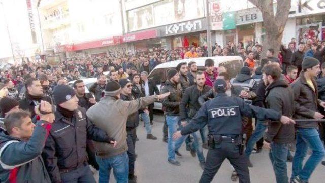 Erzincan’Da 15 Gün Yürüyüş Ve Basın Açıklaması Yapmak Yasakladı