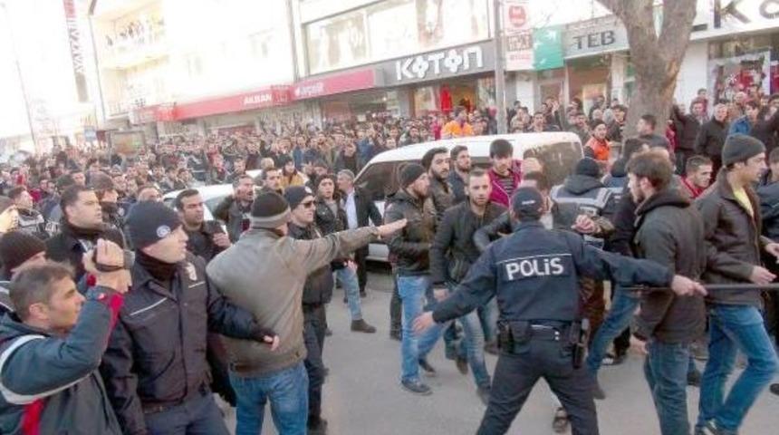Erzincan&rsquo;Da 15 G&uuml;n Y&uuml;r&uuml;y&uuml;ş Ve Basın A&ccedil;ıklaması Yapmak Yasakladı