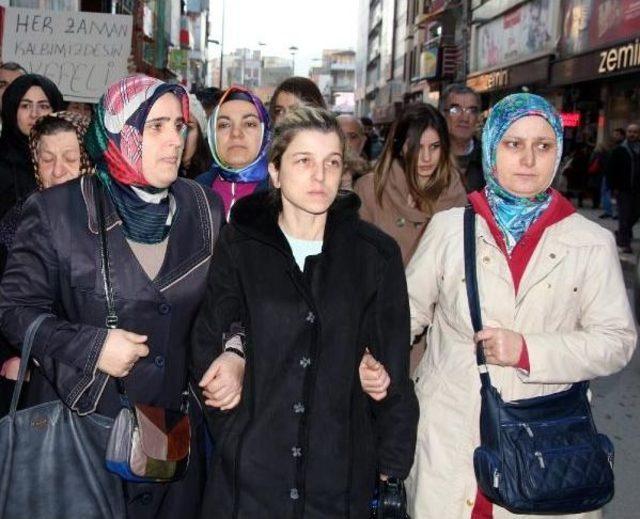 Zonguldak’Ta Bonzai’Den Ölen Miraç İçin Yürüdüler