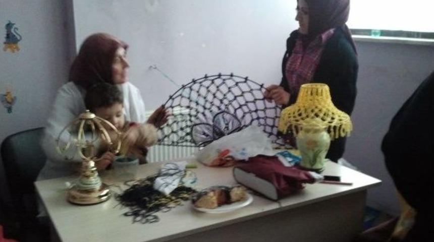 Er-kadın Boş Durmuyor