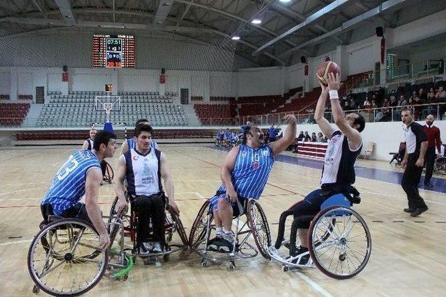 Tekerlekli Sandalye Basketbol Süper Ligi