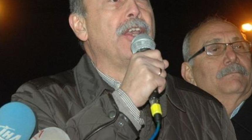 Hdp'den Sara&ccedil;hane Parkı'nda 'tabutlu' Uludere Anması