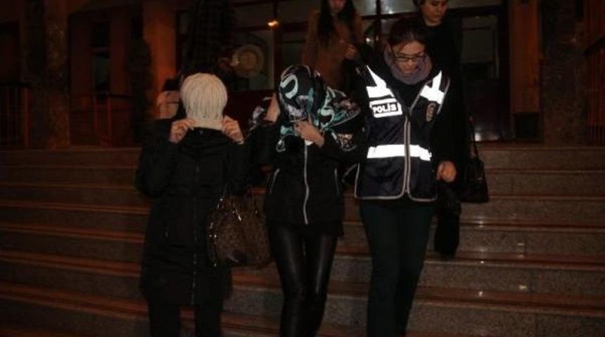 Piyasaya Sahte Para S&uuml;ren 3 Kişi Tutuklandı