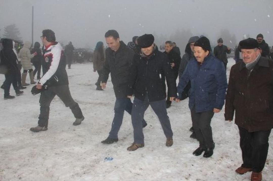 Giresun&rsquo;da Kar Festivali Renkli Ge&ccedil;ti