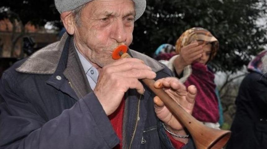 Giresunlu 70 Yaşındaki Zurnacıdan Kırılması Zor D&uuml;ğ&uuml;n Rekoru