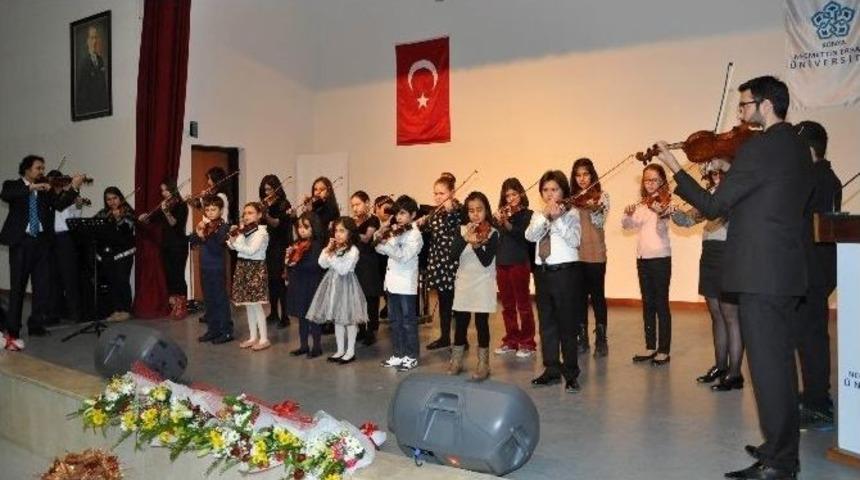 Ne&uuml; Caka Korosu Konser Verdi