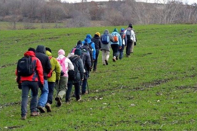 Edosk Yılın Son Etkinliğini Vaysal Köyü’ne Kış Yürüyüşü Yaparak Gerçekleştirdi