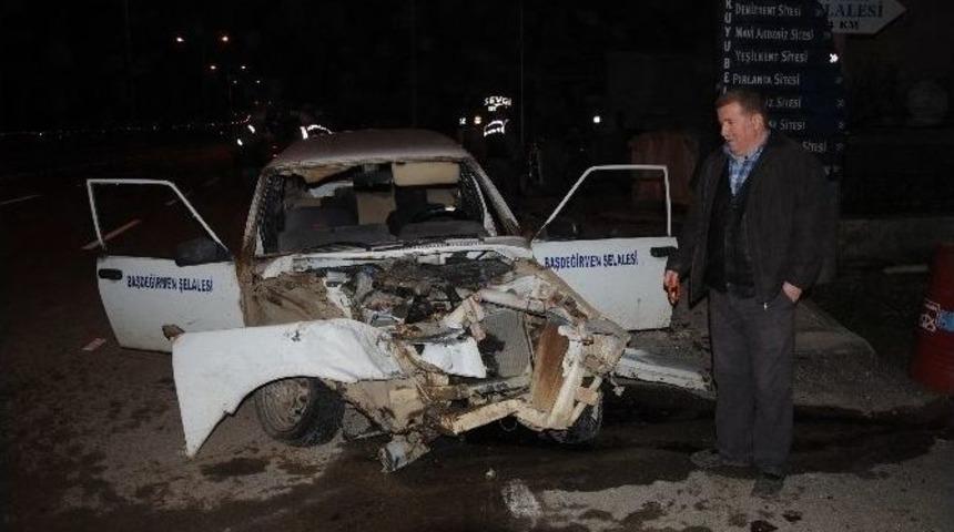 K&uuml;&ccedil;&uuml;kkuyu&rsquo;da Trafik Kazası :5 Yaralı