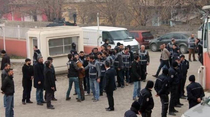 'kuzuların Sessizliği' &Ccedil;etesi &Ccedil;aldıkları Kuzularla Yakalandı