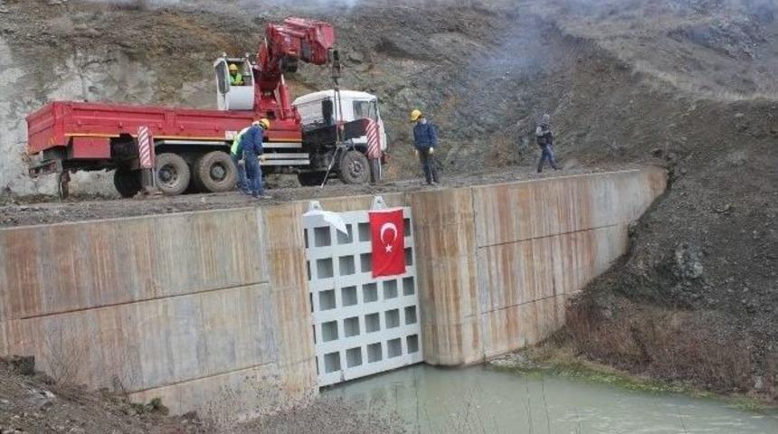 Koyunbaba Barajı&rsquo;nda Su Tutma T&ouml;reni