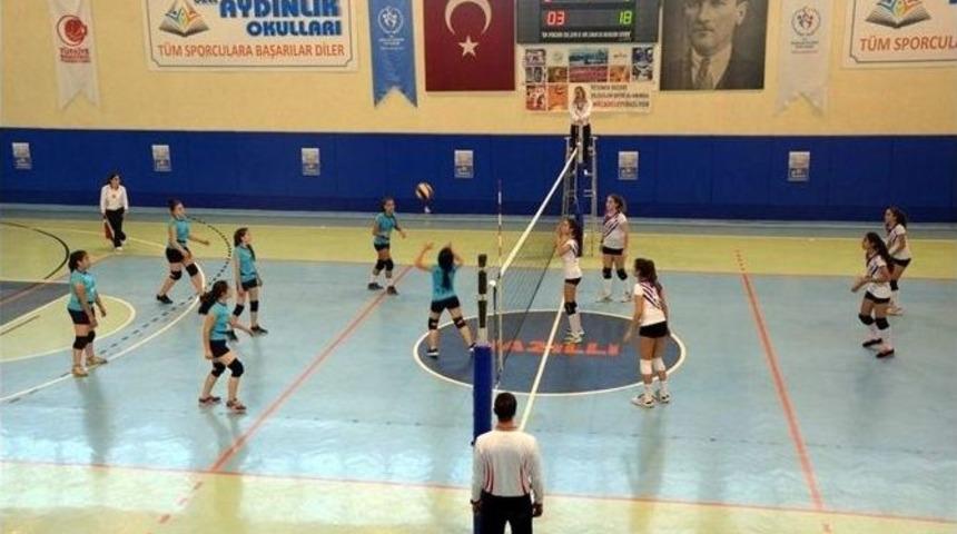Anadolu Yıldızlar Ligi Voleybol M&uuml;sabakaları Sona Erdi