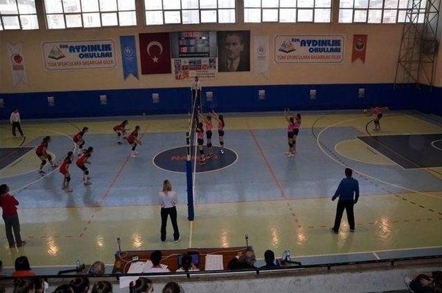 Anadolu Yıldızlar Ligi Voleybol Müsabakaları Sona Erdi