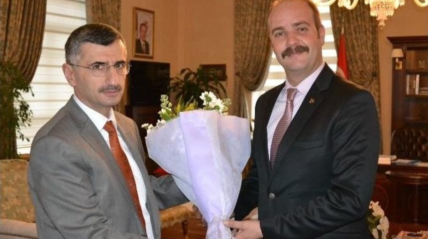 Mhp Şehzadeler İl&ccedil;e Y&ouml;netimi Vali Bektaş&rsquo;ı Ziyaret Etti