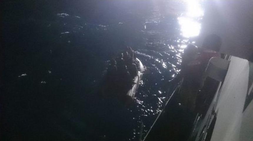 Ege Denizi&rsquo;nde 52 Ka&ccedil;ak G&ouml;&ccedil;men Kurtarıldı