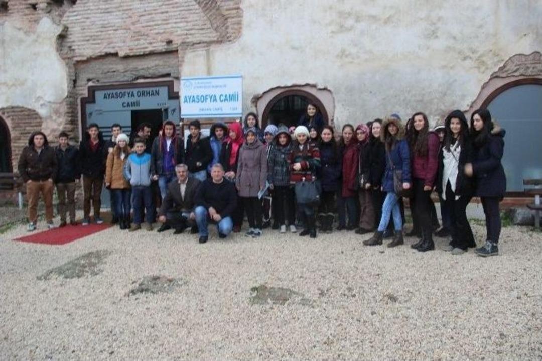 &Ouml;ğrenciler Bursa&rsquo;nın Tarihi Yerlerini Gezdi