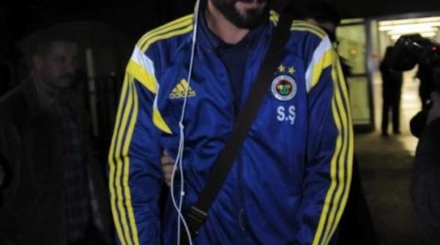 Fenerbah&ccedil;e Kafilesi İzmir'de