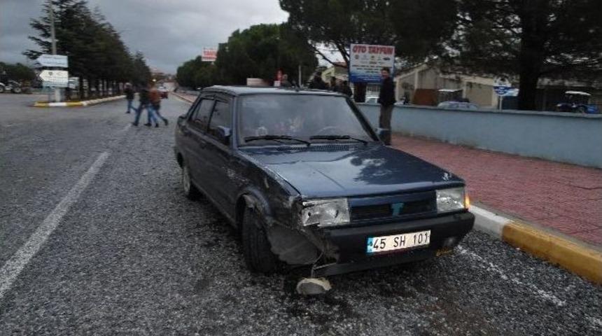 Demirci-salihli Karayolunda Trafik Kazası
