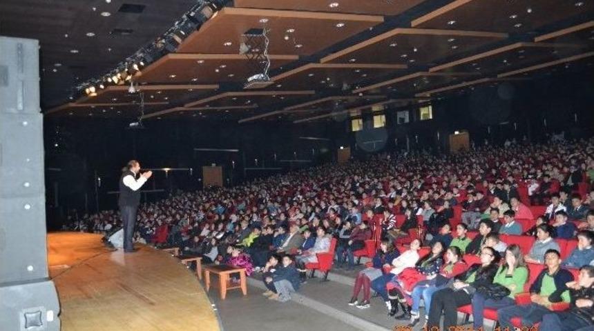 &Ccedil;anakkale Ruhu&rsquo;nun 15. Konferansı Yapıldı