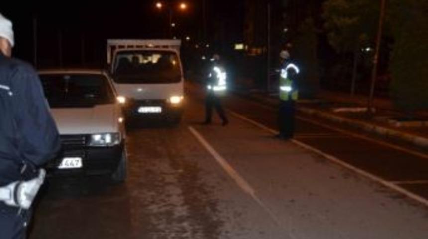 &Ccedil;amlık K&ouml;y&uuml;&rsquo;ne Dadanan Hırsızlar Yakalandı