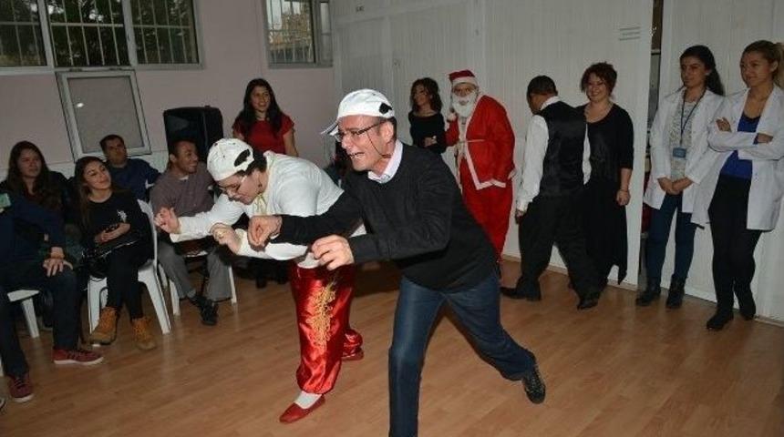 &Ccedil;iğli&rsquo;de Yeni Yıl İ&ccedil;in Engeller Aşıldı