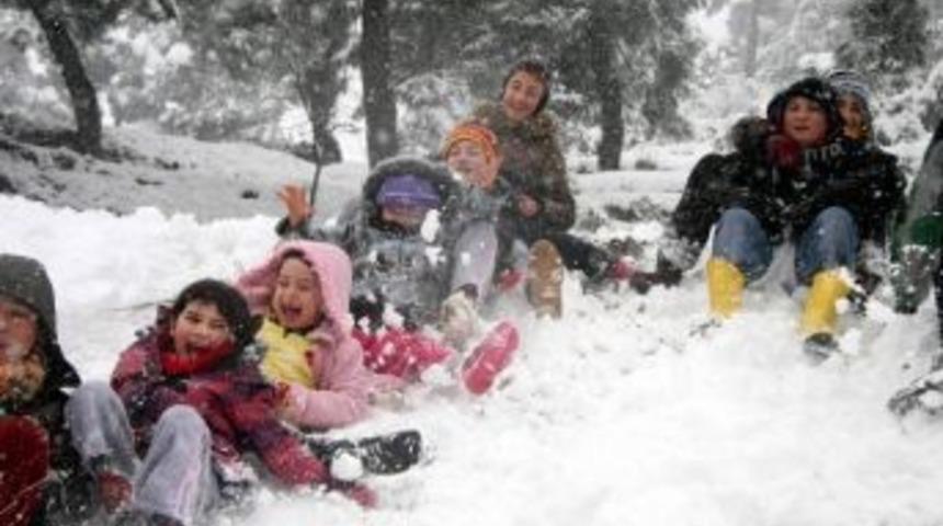 Bursa&rsquo;nın Keles İl&ccedil;esinde Okullar Tatil Edildi