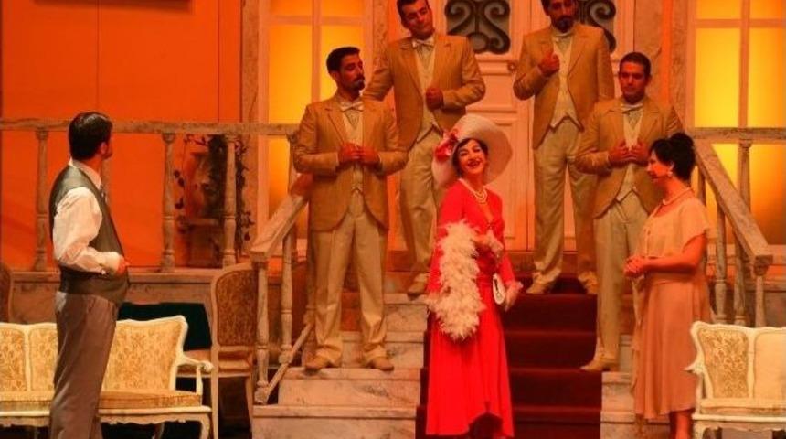 Mdob, Ocak Ayında &rsquo;l&uuml;k&uuml;s Hayat&rsquo; M&uuml;zikalini 2 Kez Sahneleyecek