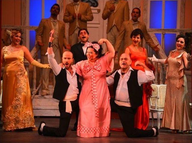 Mdob &rsquo;l&uuml;k&uuml;s Hayat&rsquo; M&uuml;zikalini Sahneliyor 1