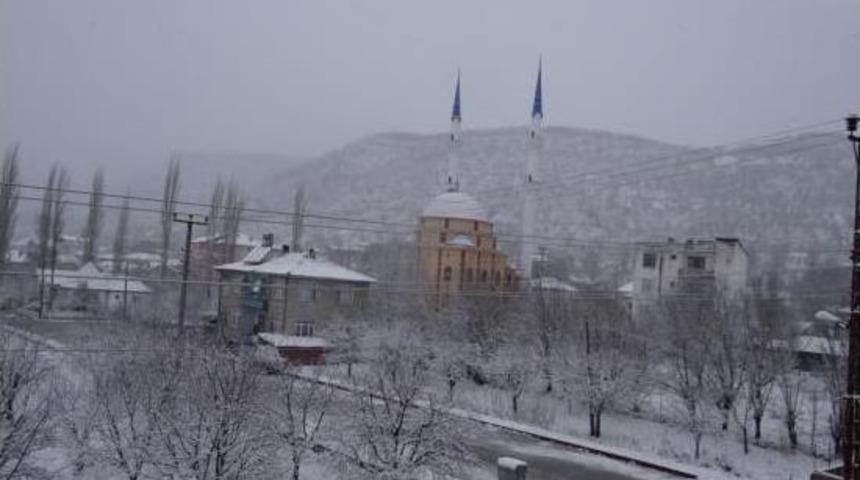 Bilecik&rsquo;in G&ouml;lpazarı İl&ccedil;esine Yılın İlk Karı D&uuml;şt&uuml;