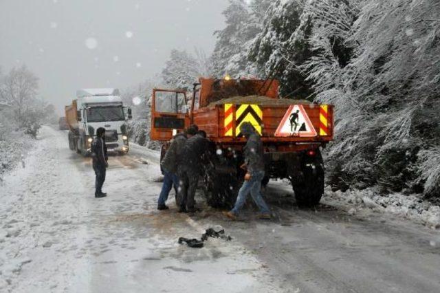 Bartın'da Kar Ulaşımı Aksattı