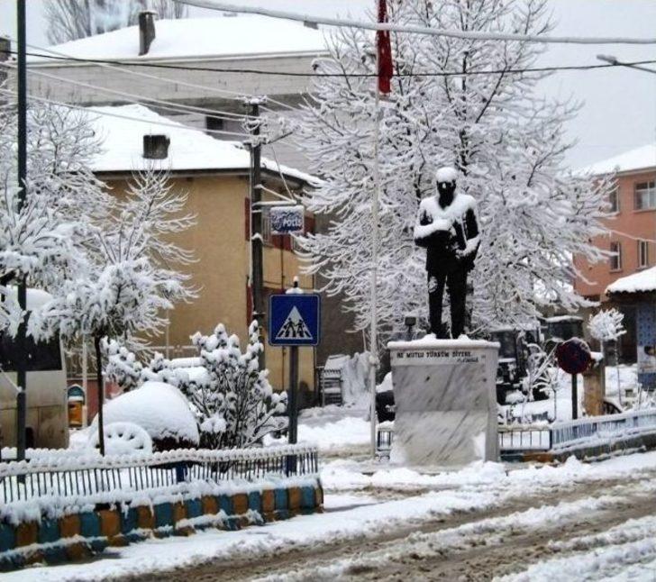 Bilecik’in Yenipazar İlçesi Beyaza Büründü G1