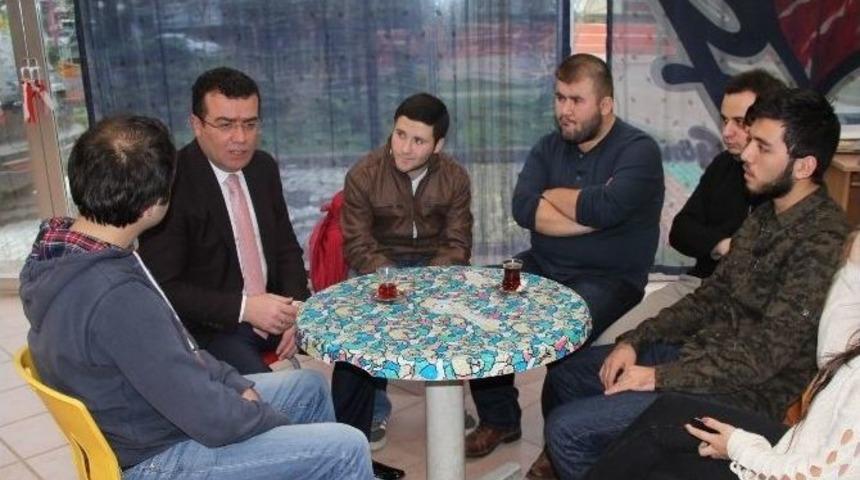 Taş&ccedil;ı&rsquo;dan Gen&ccedil;lere A&ccedil;ık &Ccedil;ek