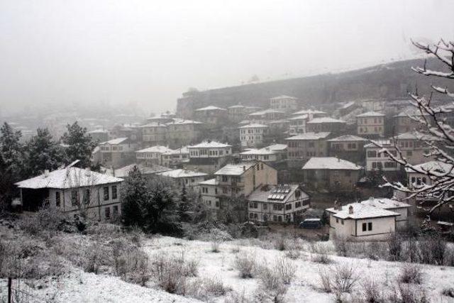 Safranbolu Beyaza Büründü