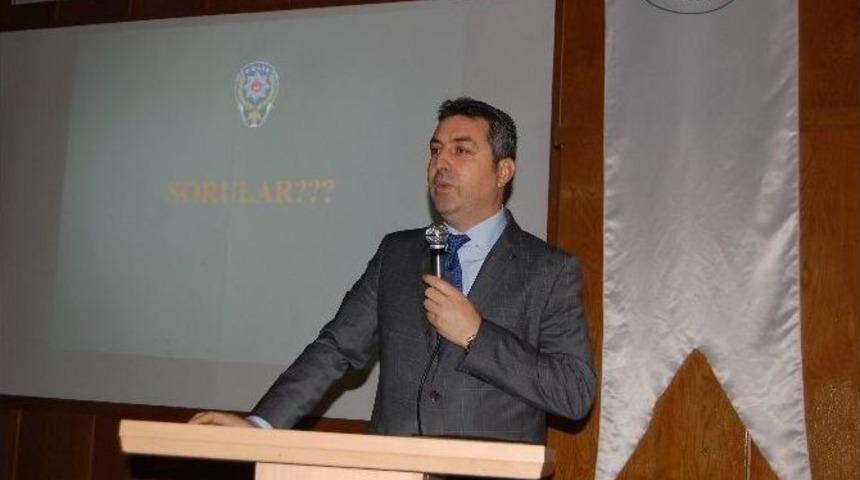 "sorunsuz Bir Toplum Mutlu Bir Gelecek" Konferansı