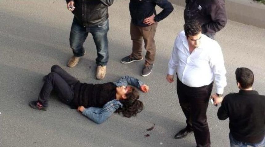 &Uuml;st Ge&ccedil;itten Atlayan 14 Yaşındaki Kız Yaralandı