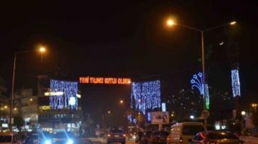 Kuşadası&rsquo;nda Yılbaşı Kutlamaları İptal