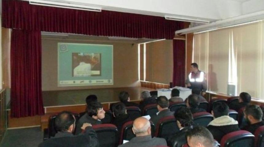 Arpa&ccedil;ay&rsquo;da İyi Dersler Şof&ouml;r Amca