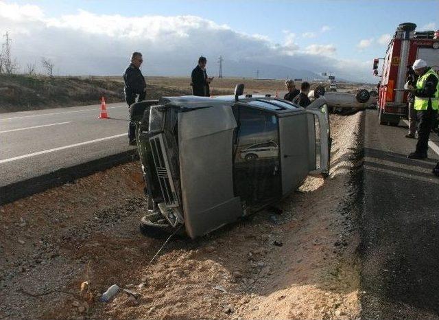 Karaman’da Trafik Kazası: 5 Yaralı