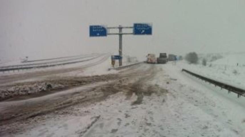 Karab&uuml;k&rsquo;te Kar Esareti S&uuml;r&uuml;yor