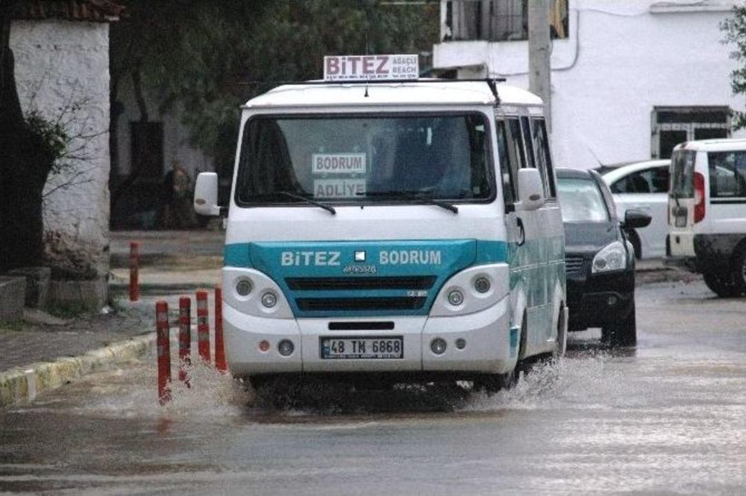 Sokaklar 10 Dakikada G&ouml;le D&ouml;nd&uuml;