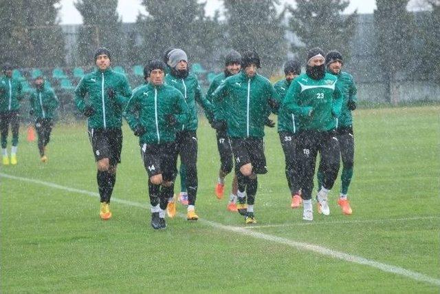 Akhisar Belediyespor’da Kupa Mesaisi Başladı