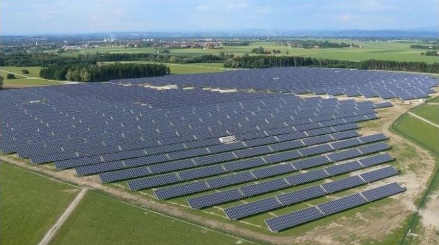 T&uuml;rkiye&rsquo;nin En B&uuml;y&uuml;k G&uuml;neş Enerjisi Santralı Konya&rsquo;da Kuruluyor