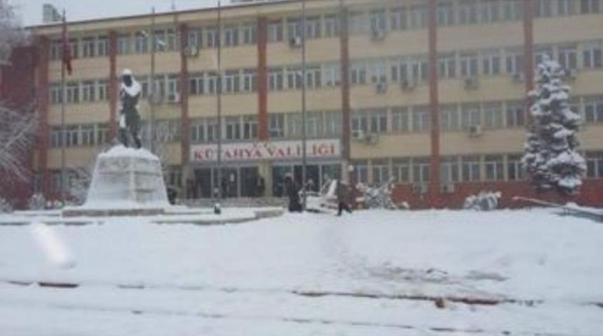 K&uuml;tahya&rsquo;da Kar Tatili