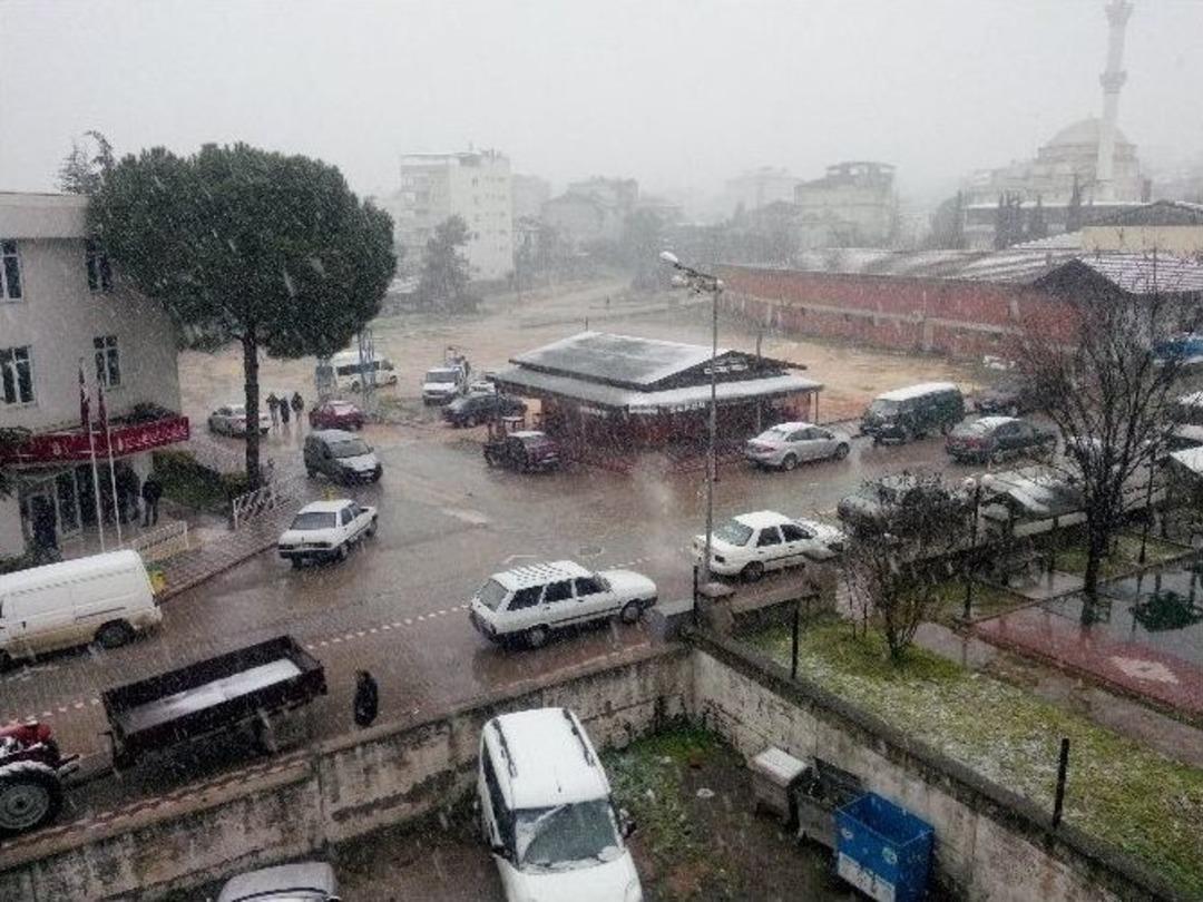 Osmaneli&rsquo;ye Yılın İlk Karı D&uuml;şt&uuml;