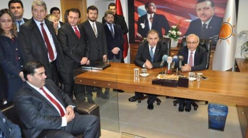 Bakan Elvan: Karayolları'ndaki Değişimi Motivasyon İ&ccedil;in Yaptık (5)