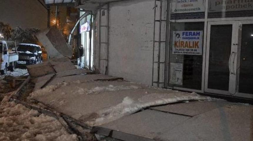 Mahsur Kalan 30 &Ouml;ğrenci Kurtarıldı