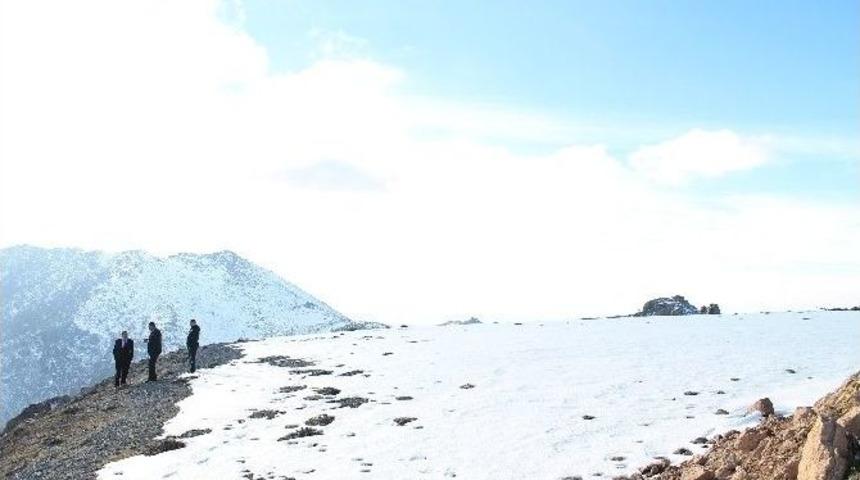 Yama&ccedil; Paraş&uuml;t&uuml;n&uuml;n Kalbi Karadağ&rsquo;da Atacak